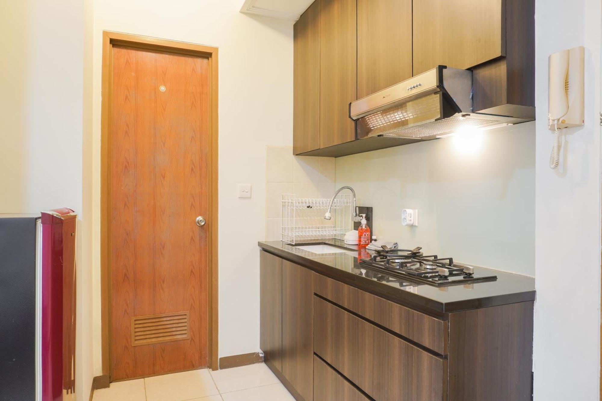 Cozy 1br At Maple Park Sunter By Travelio * Jakarta